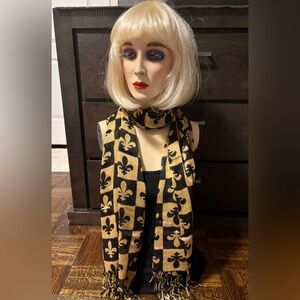 Fleur de lis Design Scarf